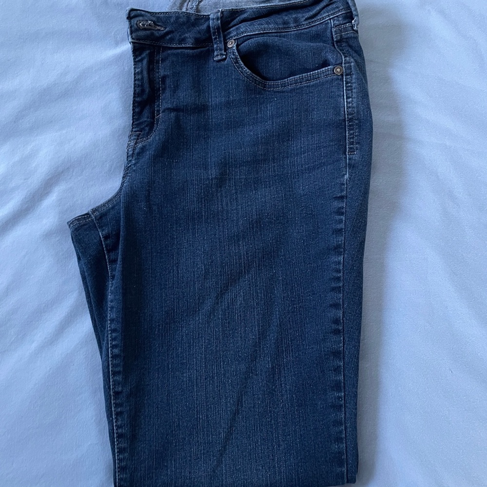 Style & Co Curvy Boot Leg Blue Jeans - Picture 2 of 4
